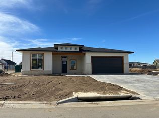 4458 N Sunny Ct, Wichita, KS 67205