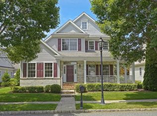 14 Merlin Dr, Washington, NJ 07882