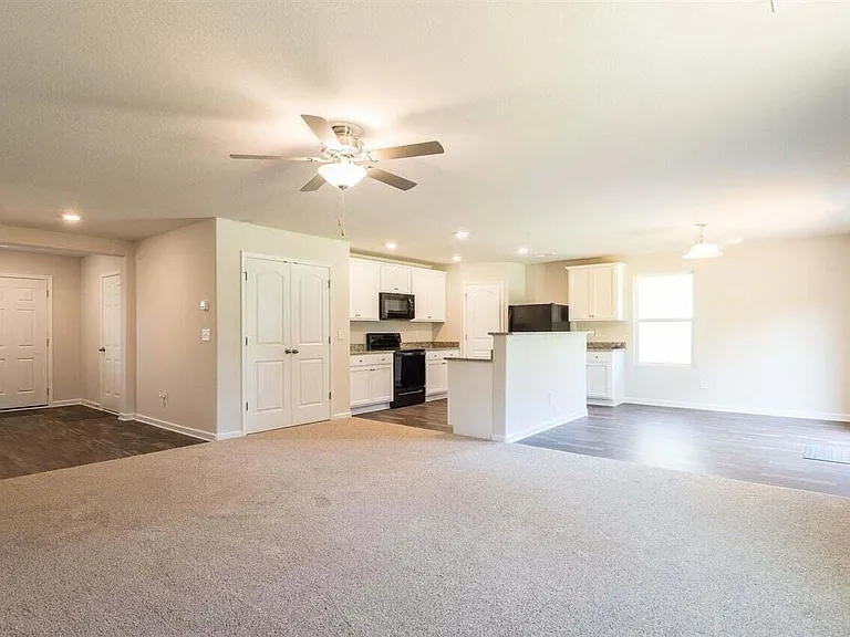 108 Brisk Dr — Photo 3