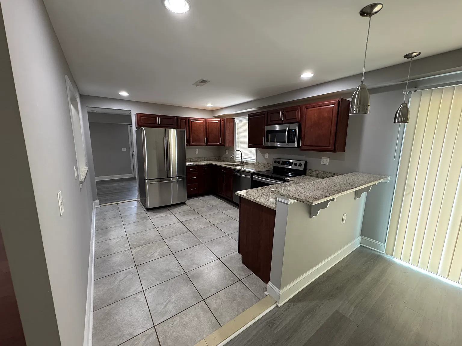 3 bed, 2.5 bath, 1471 sqft, $2,875 — Photo 4
