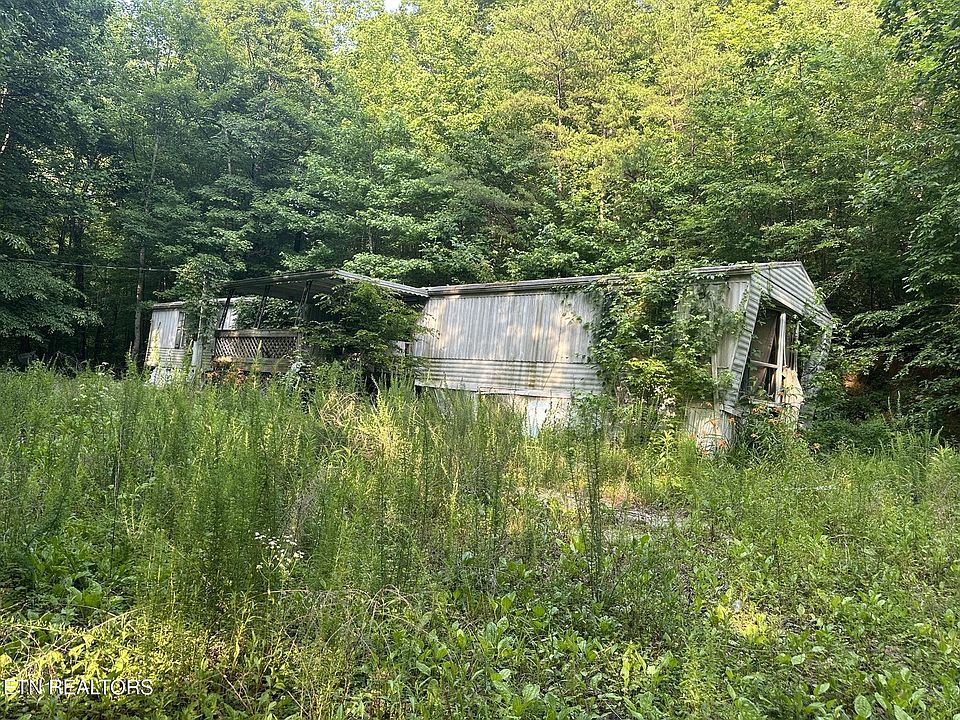 2nd image of 480 Half Moon Rd