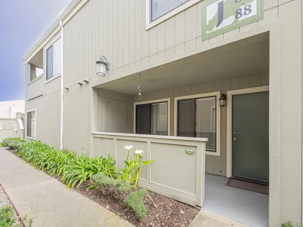 820 Casanova Ave APT 84, Monterey, CA 93940