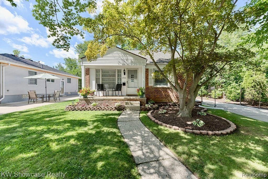 3721 Hampton Blvd, Royal Oak, MI 48073 Zillow