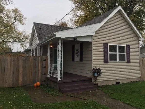 216 Seminary St, Catlin, IL 61817