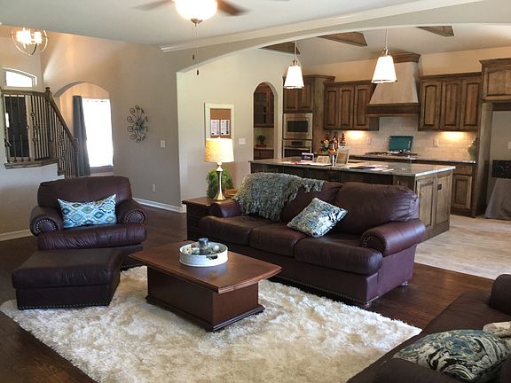 Family Room & Kitchen