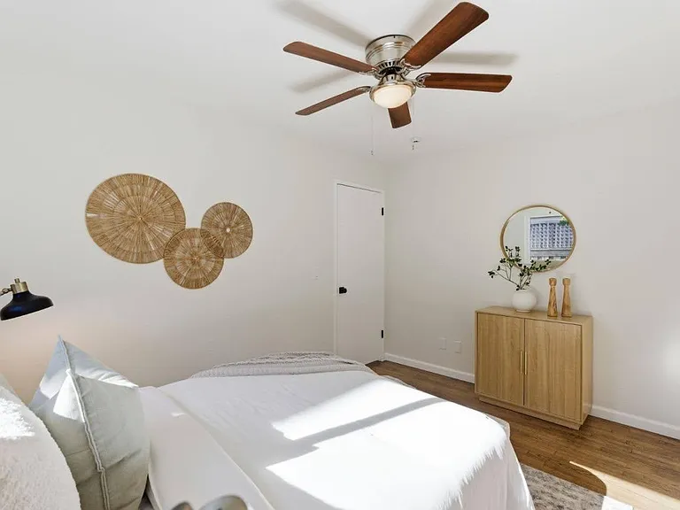 452 Waddington Ave — Photo 11
