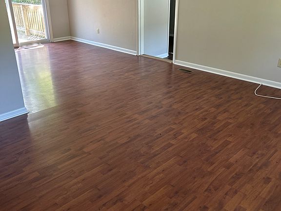 Living room/dining room combo