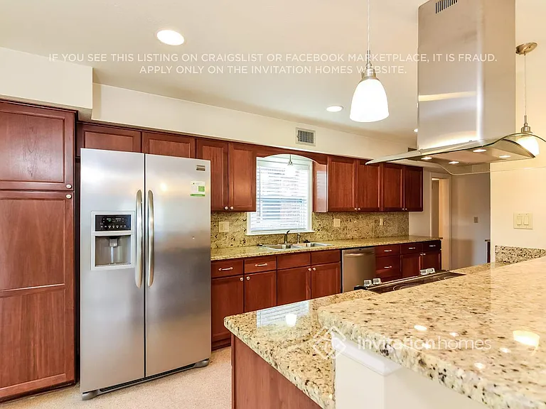 1208 Lorie Cir — Photo 4