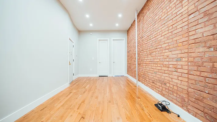 Rented by Nooklyn NYC LLC | media 14