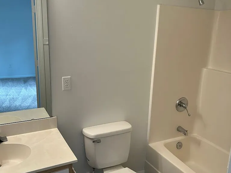 Arlington Apartments — Photo 156
