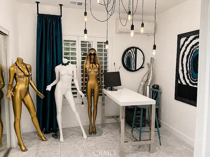 2 bed, 1128 sqft, $4,995 — Photo 3