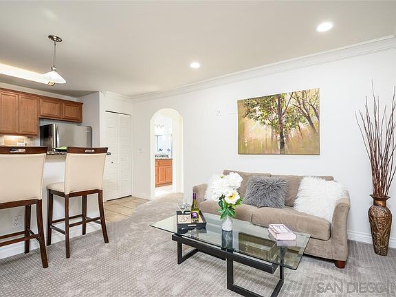 5th image of 800 N Mollison Ave N #59-1-1
