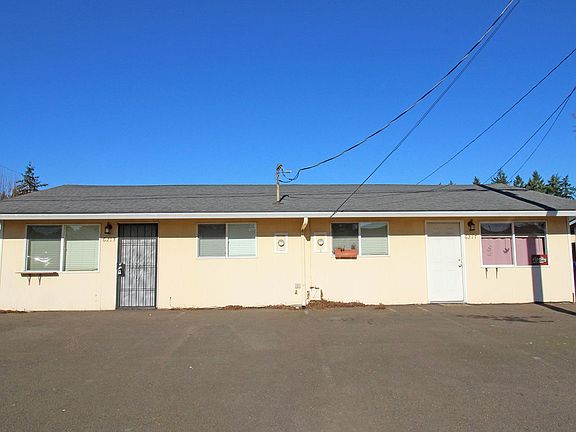 3rd image of 6213-6217 SE Fern Ave #6213
