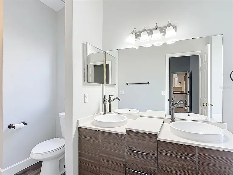 227 Robbins Rest Cir — Photo 15
