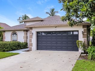 1281 Crown Point, Wellington, FL 33414
