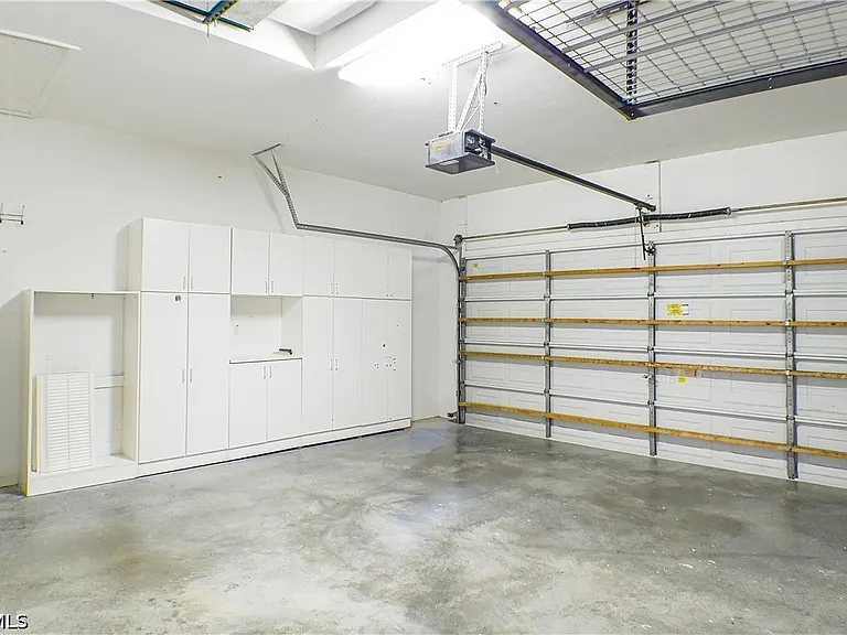 160 Lady Palm Dr — Photo 17