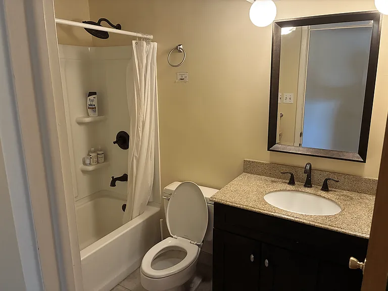 100 E Franklin St #100 — Photo 13