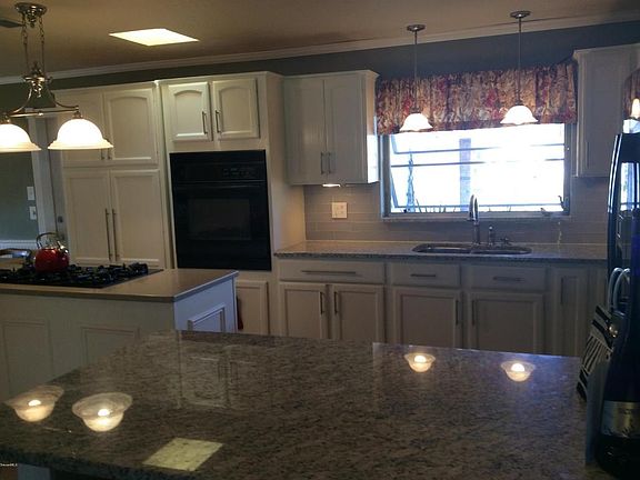 3rd image of 1295 Saint Andrews Dr