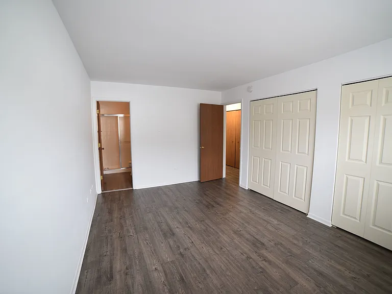 437 N Cambridge Dr — Photo 13