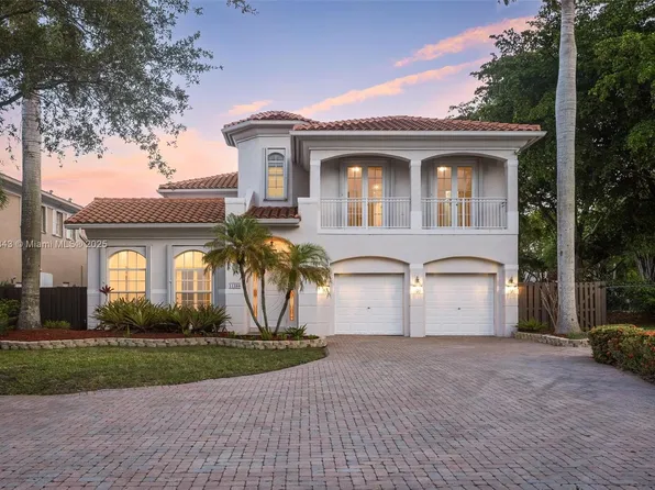11388 NW 68th St, Doral, FL 33178