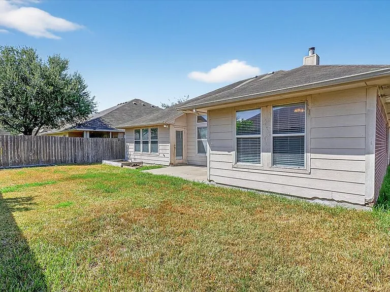 5933 Brightwood Dr — Photo 44