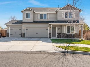 1830 SW 36th Way, Redmond, OR 97756