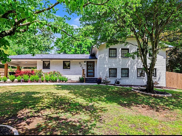 920 Tranquil Dr — Photo 1