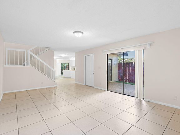 4th image of 5822 Swordfish Court #A