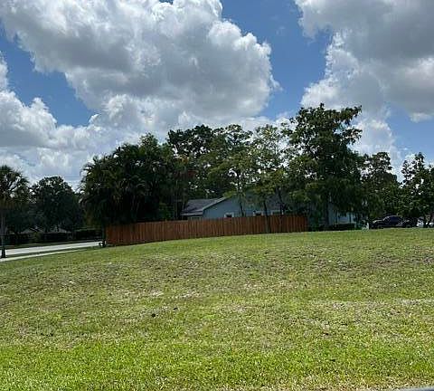 4th image of 1094 Primrose Lane
