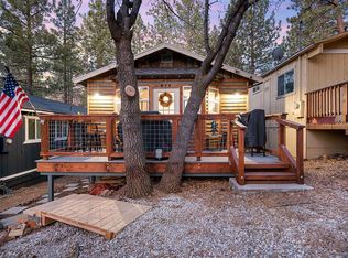 813 Maple Ln, Sugarloaf, CA 92386