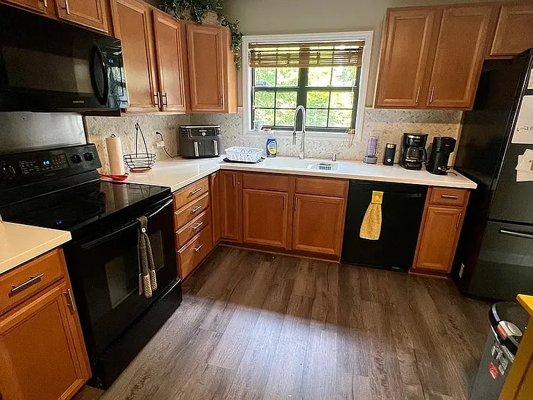 2 Willow Bridge Dr — Photo 8
