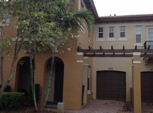 4438 Arabian Way, Davie, FL 33328