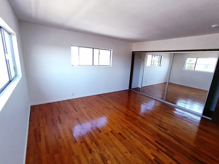 5314 W 138th St — Photo 34