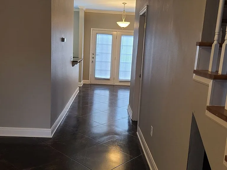 2111 Raguet St #1-10 — Photo 16
