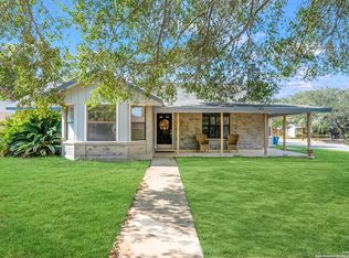 1017 Abilene St, Pleasanton, TX 78064