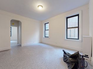 608 W 192nd St APT 1D, New York, NY 10040