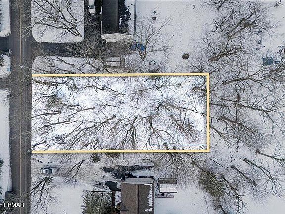4th image of 348 Buckingham Cir