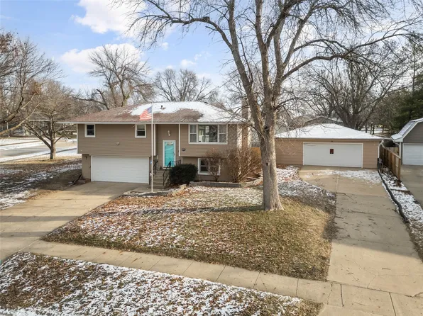 1620 Birch St, Norwalk, IA 50211