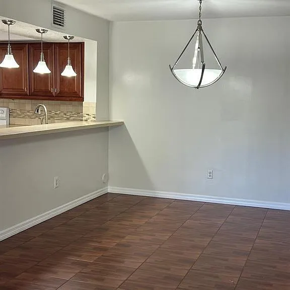 18840 NW 57th Ave #101 — Photo 2
