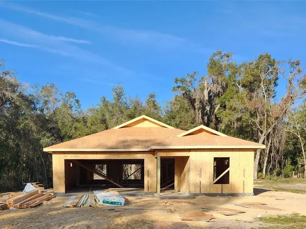 221 Fairgrounds Ave, Bronson, FL 32621