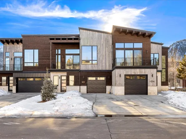 909 Lakepoint Cir #B, Frisco, CO 80443