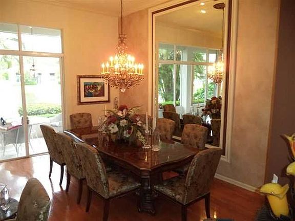 4th image of 2547 Bay Pointe Dr