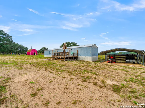 4045 FM 1784, Pleasanton, TX 78064