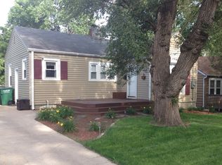 1111 66th St, Windsor Heights, IA 50324