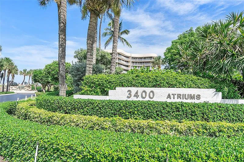 2 bed, 2.0 bath, 1740 sqft, $9,500 — Photo 3
