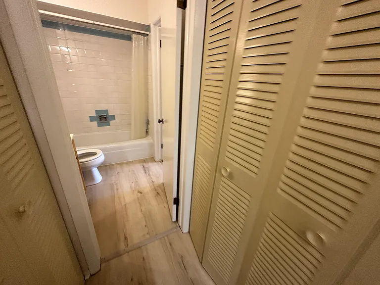 2122 Allen Blvd #27 — Photo 14