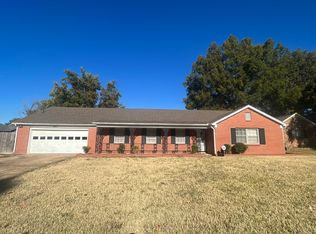 4101 Cecil Dr, Memphis, TN 38116