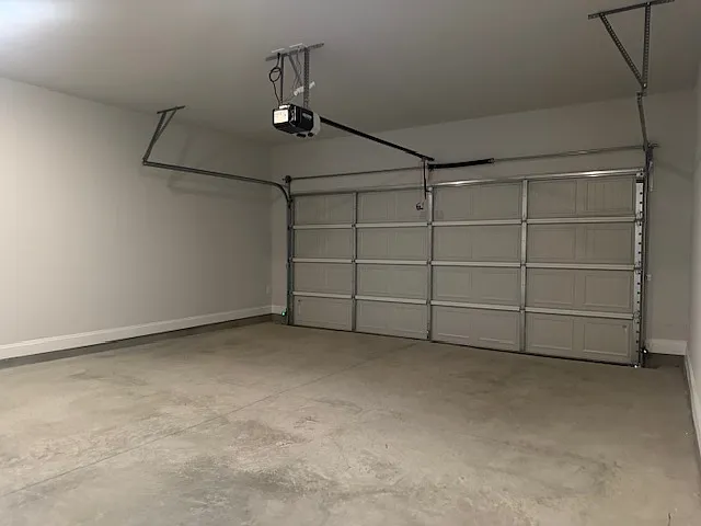 3901 Hill Ct — Photo 13