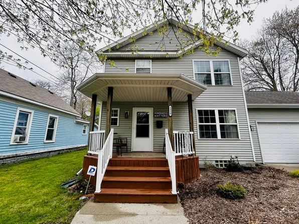 1318 9th St, Port Huron, MI 48060
