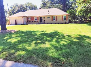 7001 W 69th Ter, Overland Park, KS 66204